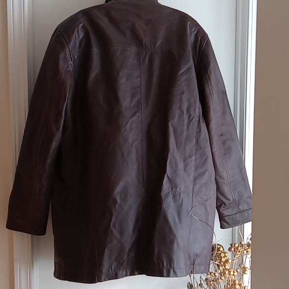 Danier | Men's  Dark Brown Leather Car Jacket - Picture 4 of 15